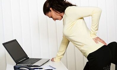 How does Lumbosaco Xondrosis manifest